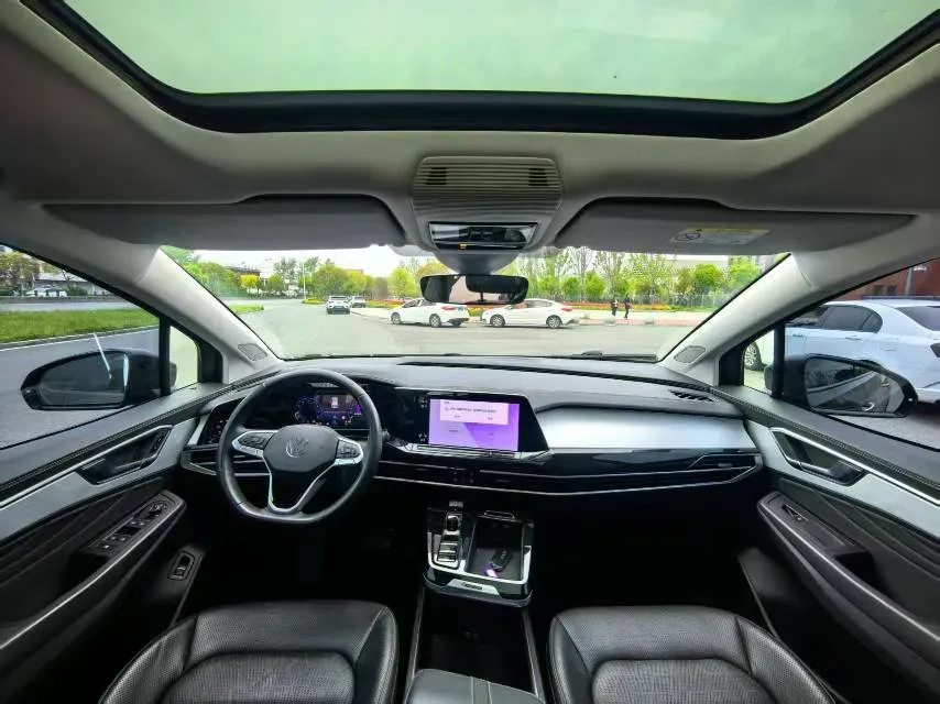 2023 Volkswagen Talagon 2.0T 220HP L4 7DCT,autocango,china used car exporter,china ev exporter,chinese used car exporter,chinese used ev exporter