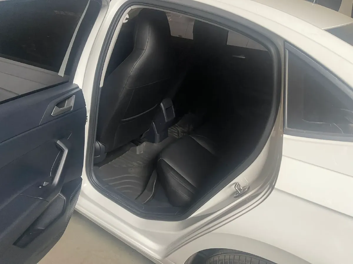 2023 Volkswagen Lavida 1.5L 110HP L4 6AT,autocango,china used car exporter,china ev exporter,chinese used car exporter,chinese used ev exporter