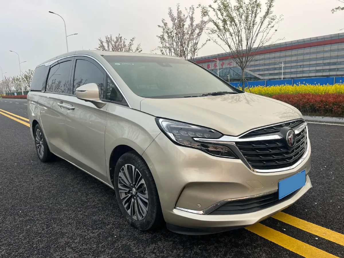 2022 Buick GL8 2.0T 237HP L4 9AT,autocango,china used car exporter,china ev exporter,chinese used car exporter,chinese used ev exporter
