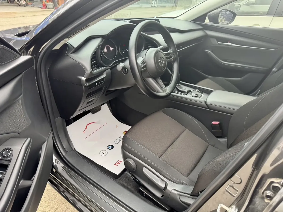 2022 Mazda 3 Axela 2.0L 158HP L4 6AT,autocango,china used car exporter,china ev exporter,chinese used car exporter,chinese used ev exporter