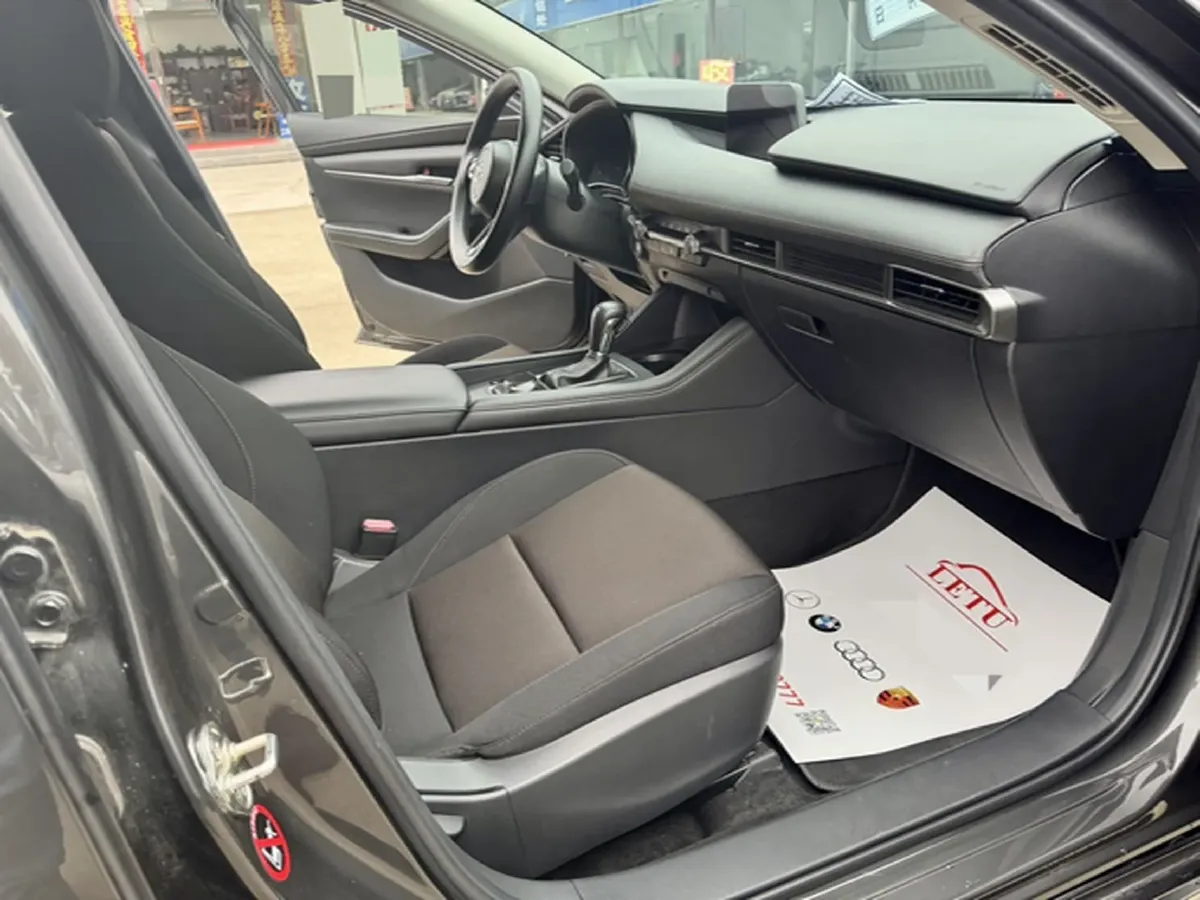 2022 Mazda 3 Axela 2.0L 158HP L4 6AT,autocango,china used car exporter,china ev exporter,chinese used car exporter,chinese used ev exporter