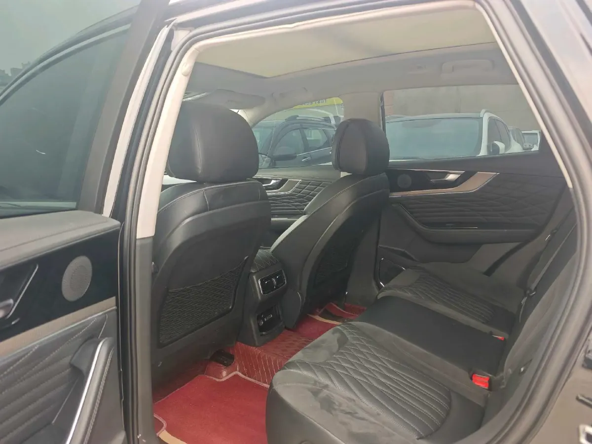 2022 HongQi HS5 2.0T 224HP L4 6AT,autocango,china used car exporter,china ev exporter,chinese used car exporter,chinese used ev exporter