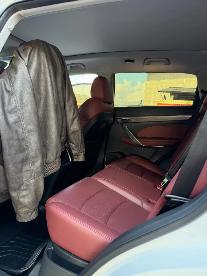 2022 Geely Azkarra 1.8T 184HP L4 7DCT,autocango,china used car exporter,china ev exporter,chinese used car exporter,chinese used ev exporter