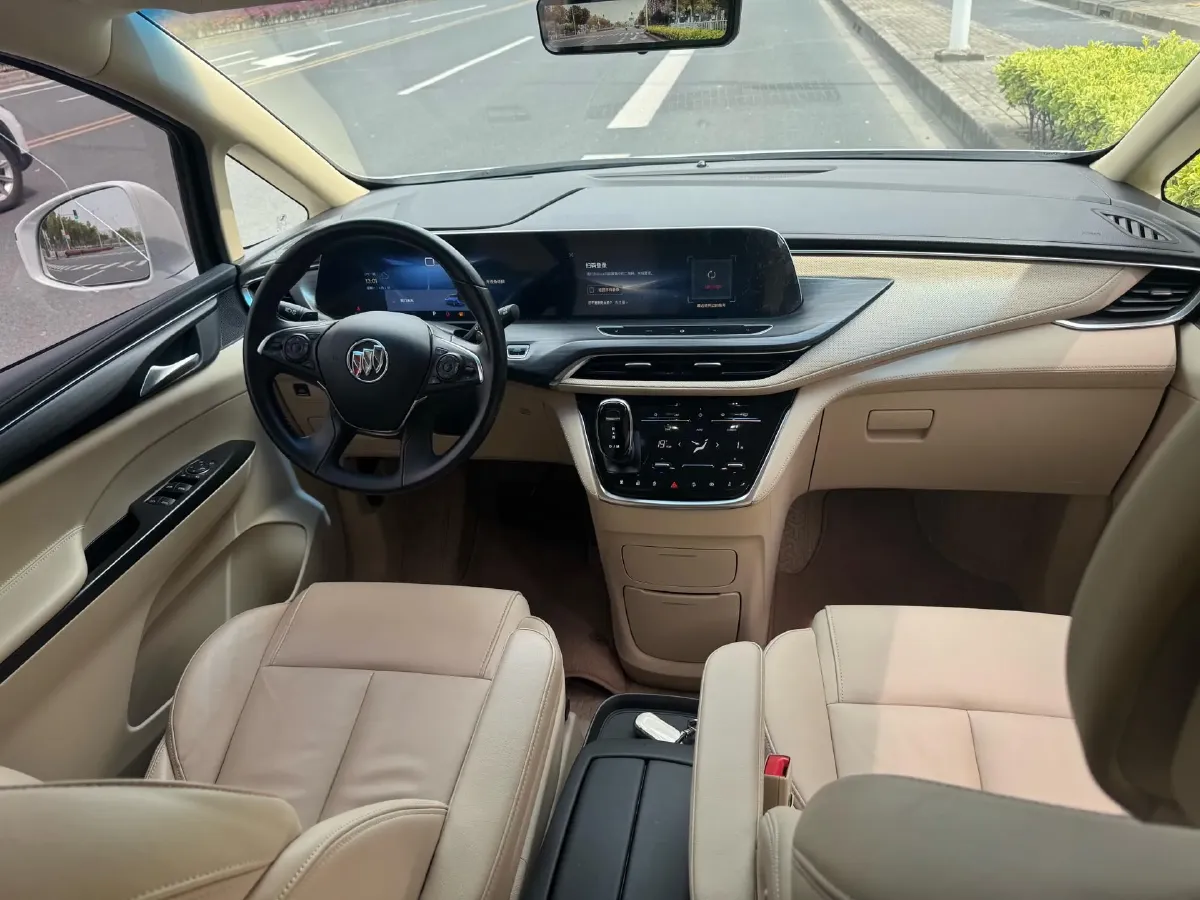 2023 Buick GL8 2.0T 237HP L4 9AT,autocango,china used car exporter,china ev exporter,chinese used car exporter,chinese used ev exporter