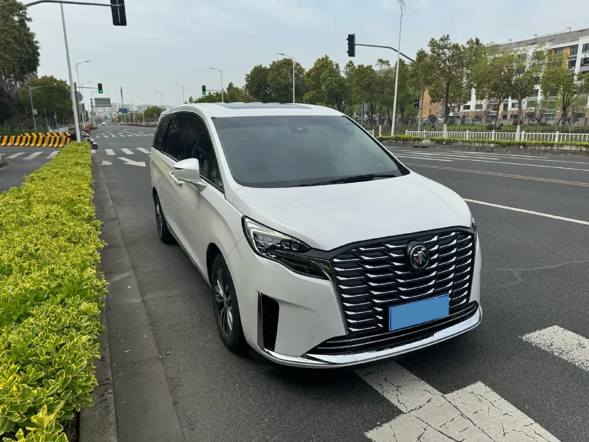 2023 Buick GL8 2.0T 237HP L4 9AT,autocango,china used car exporter,china ev exporter,chinese used car exporter,chinese used ev exporter