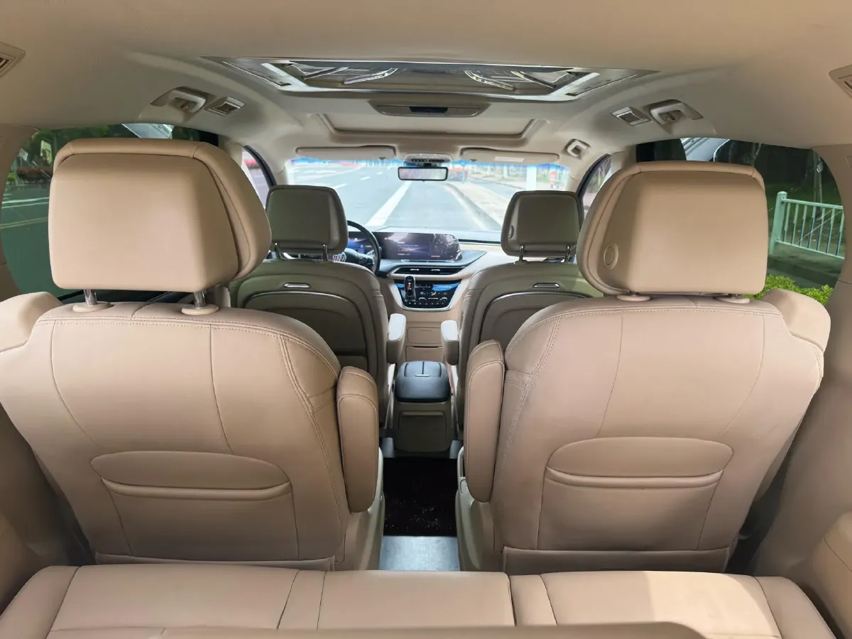 2023 Buick GL8 2.0T 237HP L4 9AT,autocango,china used car exporter,china ev exporter,chinese used car exporter,chinese used ev exporter