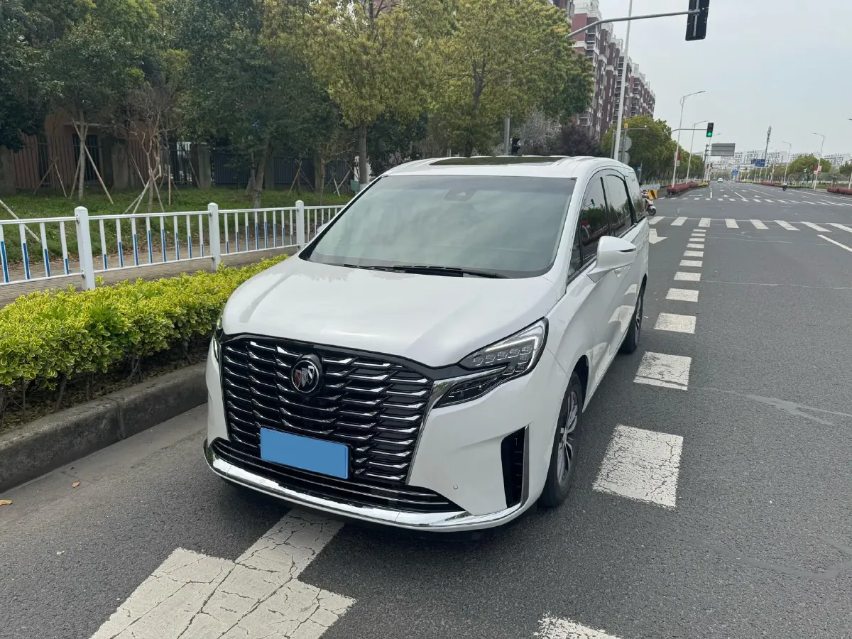 2023 Buick GL8 2.0T 237HP L4 9AT,autocango,china used car exporter,china ev exporter,chinese used car exporter,chinese used ev exporter