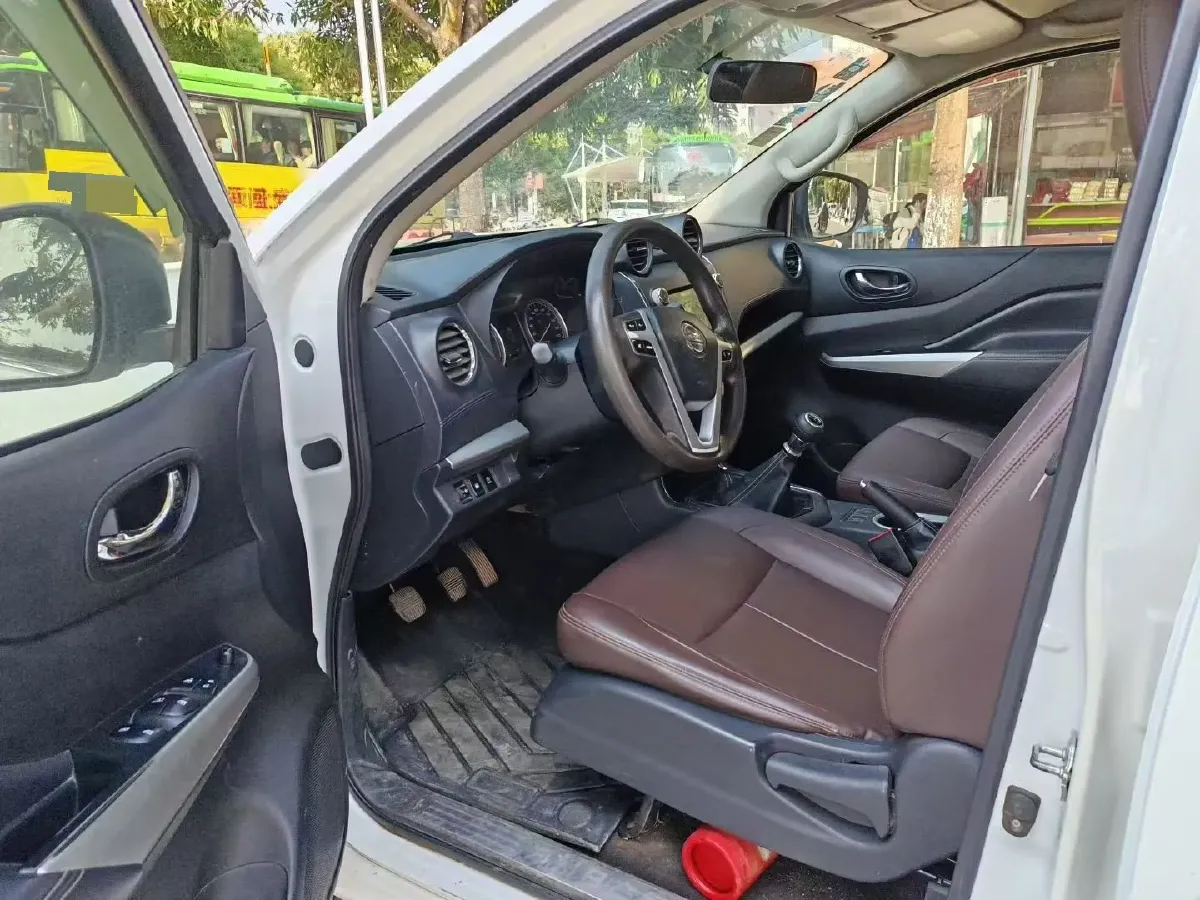 2020 Dongfeng RuiQi 6 2.4L 158HP L4 5MT,autocango,china used car exporter,china ev exporter,chinese used car exporter,chinese used ev exporter