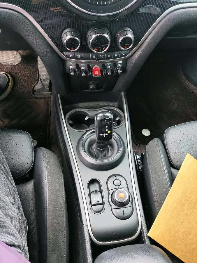 2019 MINI COUNTRYMAN 1.5T 136HP L3 8AT,autocango,china used car exporter,china ev exporter,chinese used car exporter,chinese used ev exporter