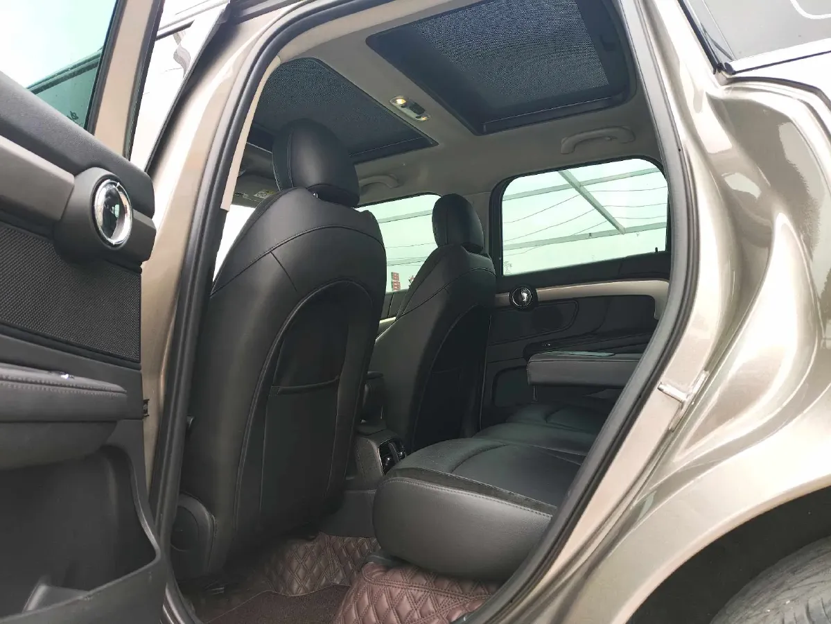 2019 MINI COUNTRYMAN 1.5T 136HP L3 8AT,autocango,china used car exporter,china ev exporter,chinese used car exporter,chinese used ev exporter