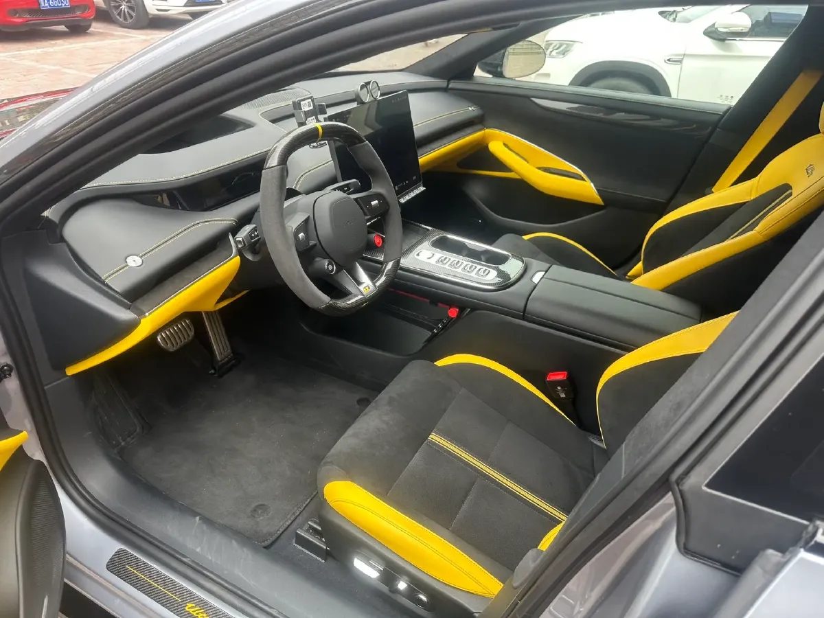 2025 MI SU7 Ultra BEV 93.7KWH,autocango,china used car exporter,china ev exporter,chinese used car exporter,chinese used ev exporter