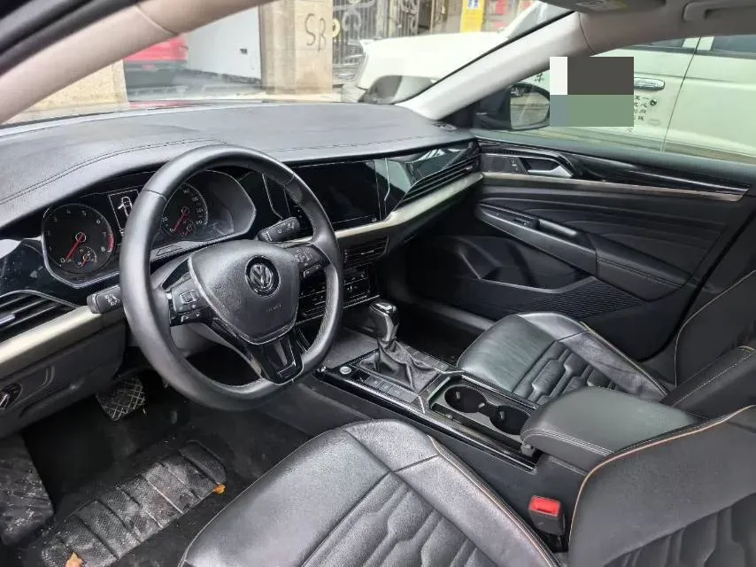 2020 Volkswagen Passat 2.0T 186HP L4 7DCT,autocango,china used car exporter,china ev exporter,chinese used car exporter,chinese used ev exporter