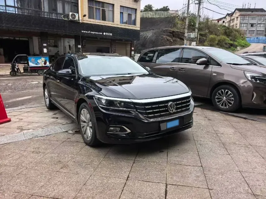 2020 Volkswagen Passat 2.0T 186HP L4 7DCT,autocango,china used car exporter,china ev exporter,chinese used car exporter,chinese used ev exporter