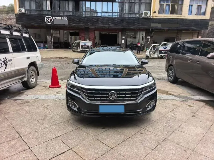 2020 Volkswagen Passat 2.0T 186HP L4 7DCT,autocango,china used car exporter,china ev exporter,chinese used car exporter,chinese used ev exporter