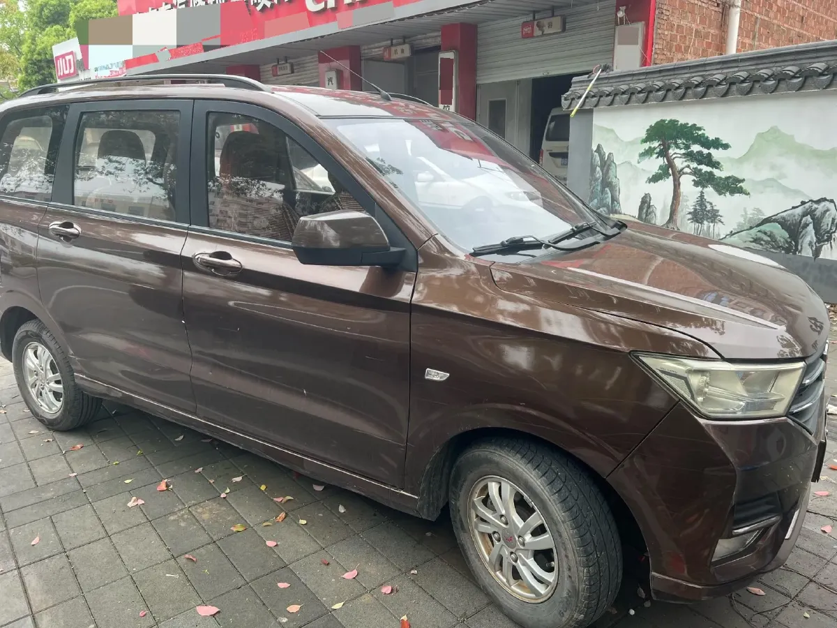 2019 WuLing HongGuang 1.5L 99HP L4 6MT,autocango,china used car exporter,china ev exporter,chinese used car exporter,chinese used ev exporter