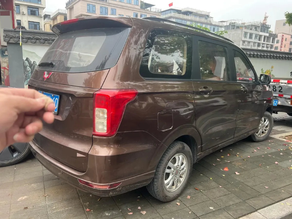 2019 WuLing HongGuang 1.5L 99HP L4 6MT,autocango,china used car exporter,china ev exporter,chinese used car exporter,chinese used ev exporter