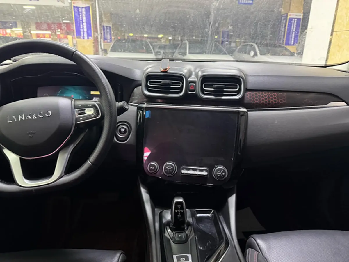 2018 Toyota C-HR 2.0L 171HP L4 CVT,autocango,china used car exporter,china ev exporter,chinese used car exporter,chinese used ev exporter