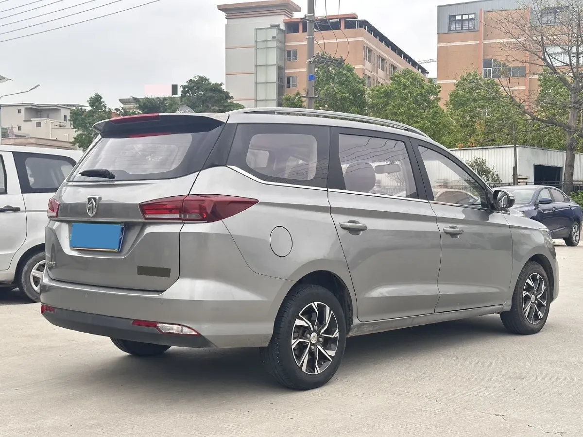 2018 BaoJun 360 1.5L 112HP L4 6MT,autocango,china used car exporter,china ev exporter,chinese used car exporter,chinese used ev exporter
