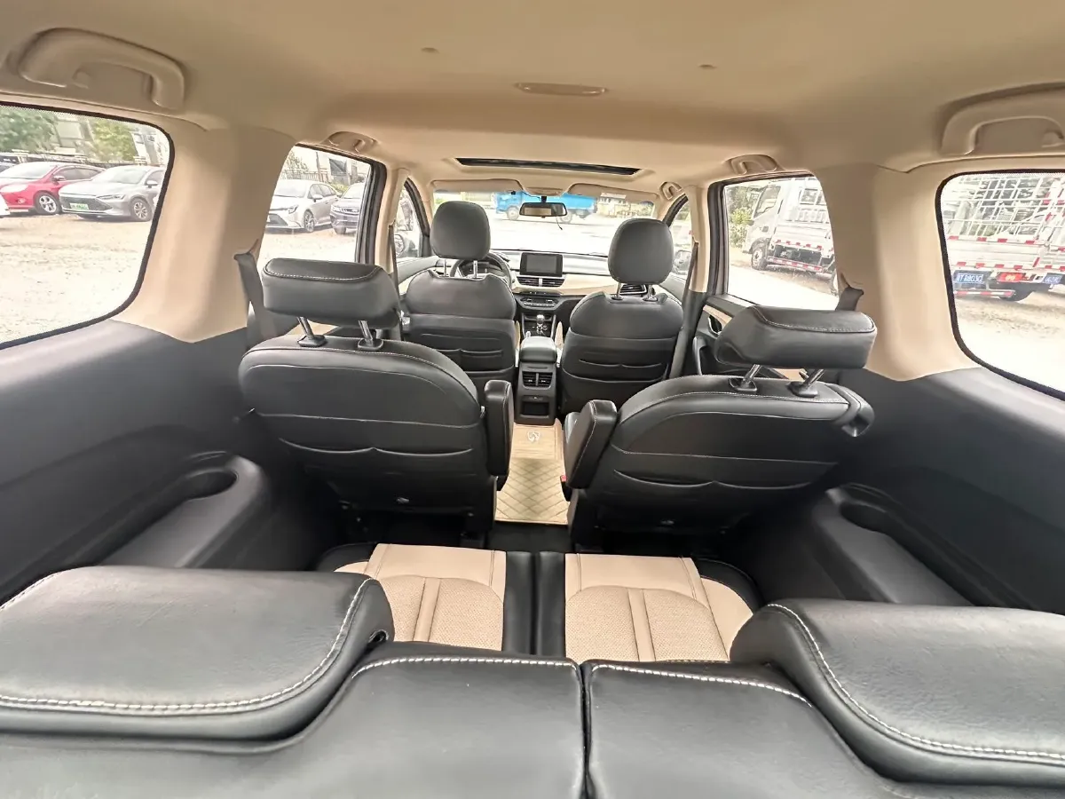 2018 BaoJun 360 1.5L 112HP L4 6MT,autocango,china used car exporter,china ev exporter,chinese used car exporter,chinese used ev exporter