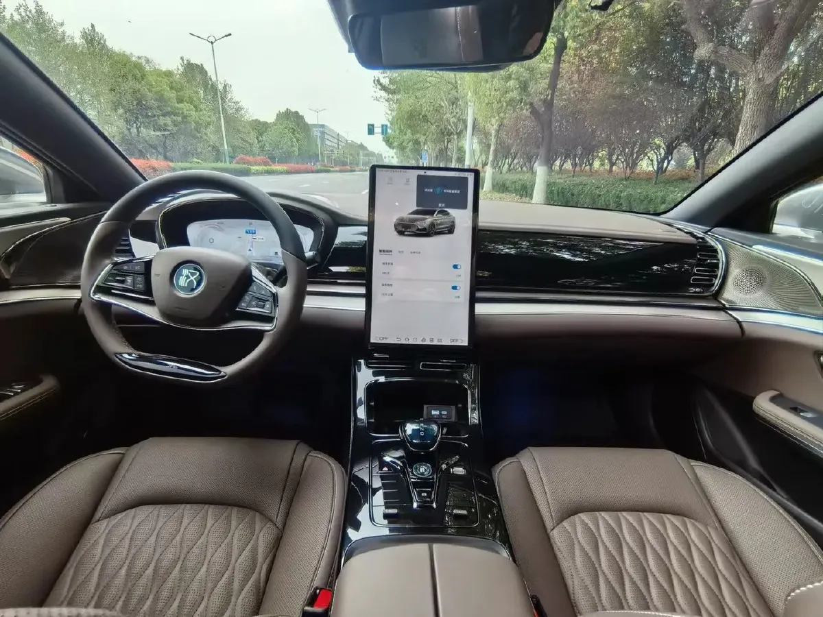 2023 BYD Han 1.5T 139HP L4 E-CVT PHEV 18.316KWH,autocango,china used car exporter,china ev exporter,chinese used car exporter,chinese used ev exporter