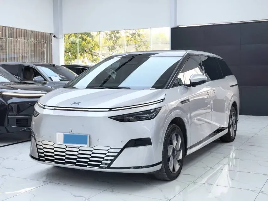 2024 Xpeng X9 BEV 84.5KWH,autocango,china used car exporter,china ev exporter,chinese used car exporter,chinese used ev exporter