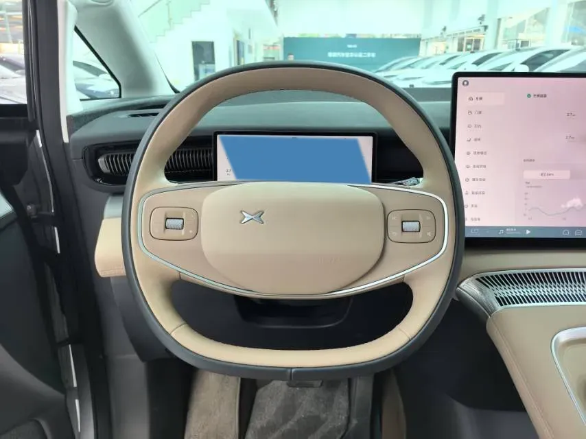 2024 Xpeng X9 BEV 84.5KWH,autocango,china used car exporter,china ev exporter,chinese used car exporter,chinese used ev exporter