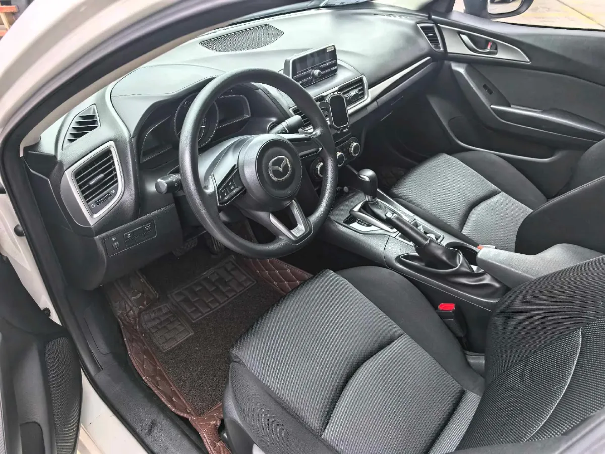 2017 Mazda 3 Axela 1.5L 117HP L4 6AT,autocango,china used car exporter,china ev exporter,chinese used car exporter,chinese used ev exporter