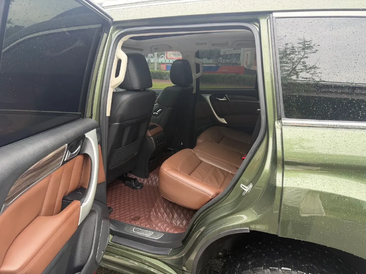 2017 Haval H9 2.0T 190HP L4 8AT,autocango,china used car exporter,china ev exporter,chinese used car exporter,chinese used ev exporter