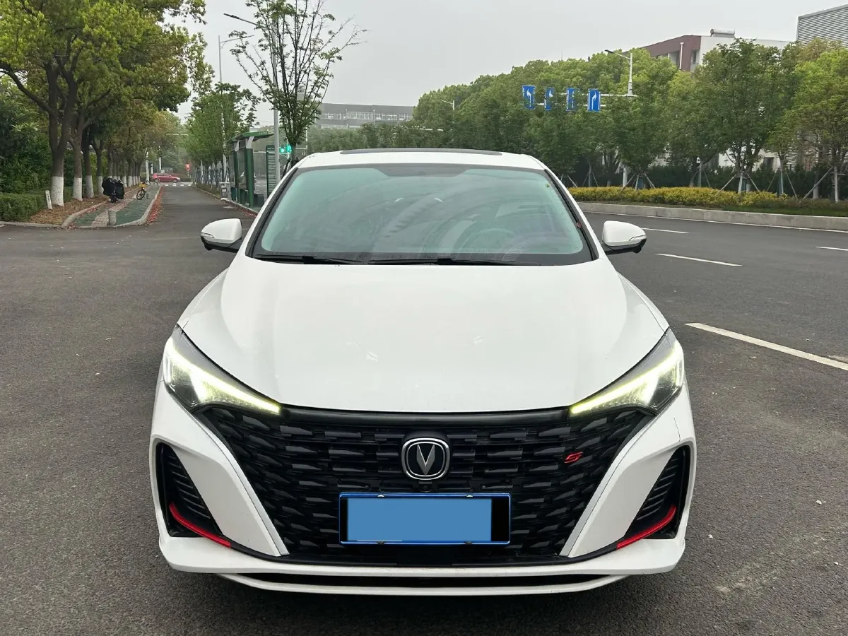2022 ChangAn Eado 1.4T 160HP L4 7DCT,autocango,china used car exporter,china ev exporter,chinese used car exporter,chinese used ev exporter