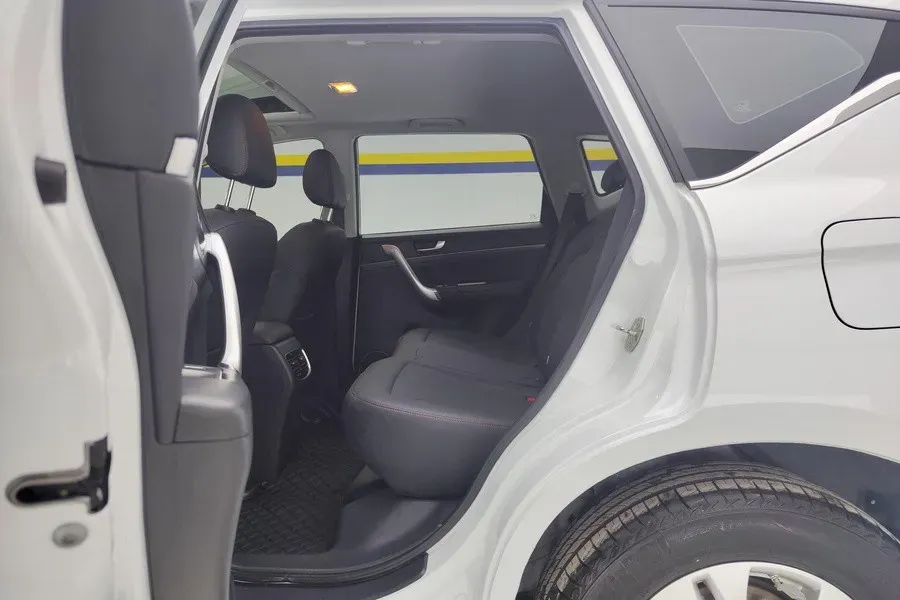 2019 Haval M6 1.5T 150HP L4 7DCT,autocango,china used car exporter,china ev exporter,chinese used car exporter,chinese used ev exporter