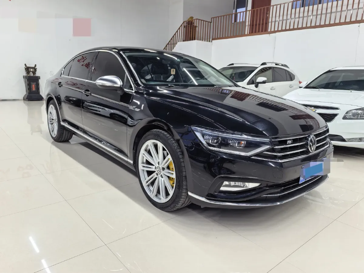 2020 Volkswagen Magotan 2.0T 186HP L4 7DCT,autocango,china used car exporter,china ev exporter,chinese used car exporter,chinese used ev exporter