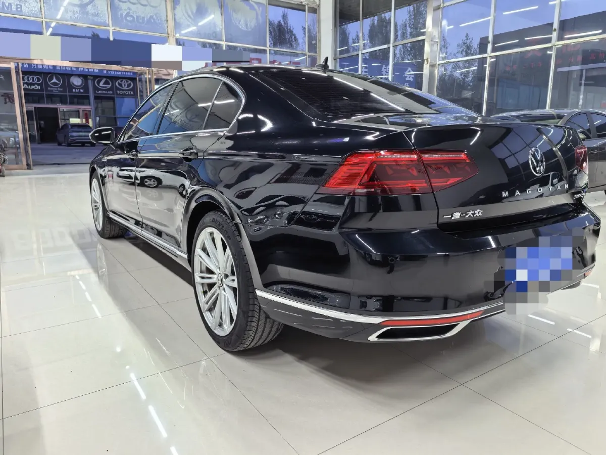 2020 Volkswagen Magotan 2.0T 186HP L4 7DCT,autocango,china used car exporter,china ev exporter,chinese used car exporter,chinese used ev exporter