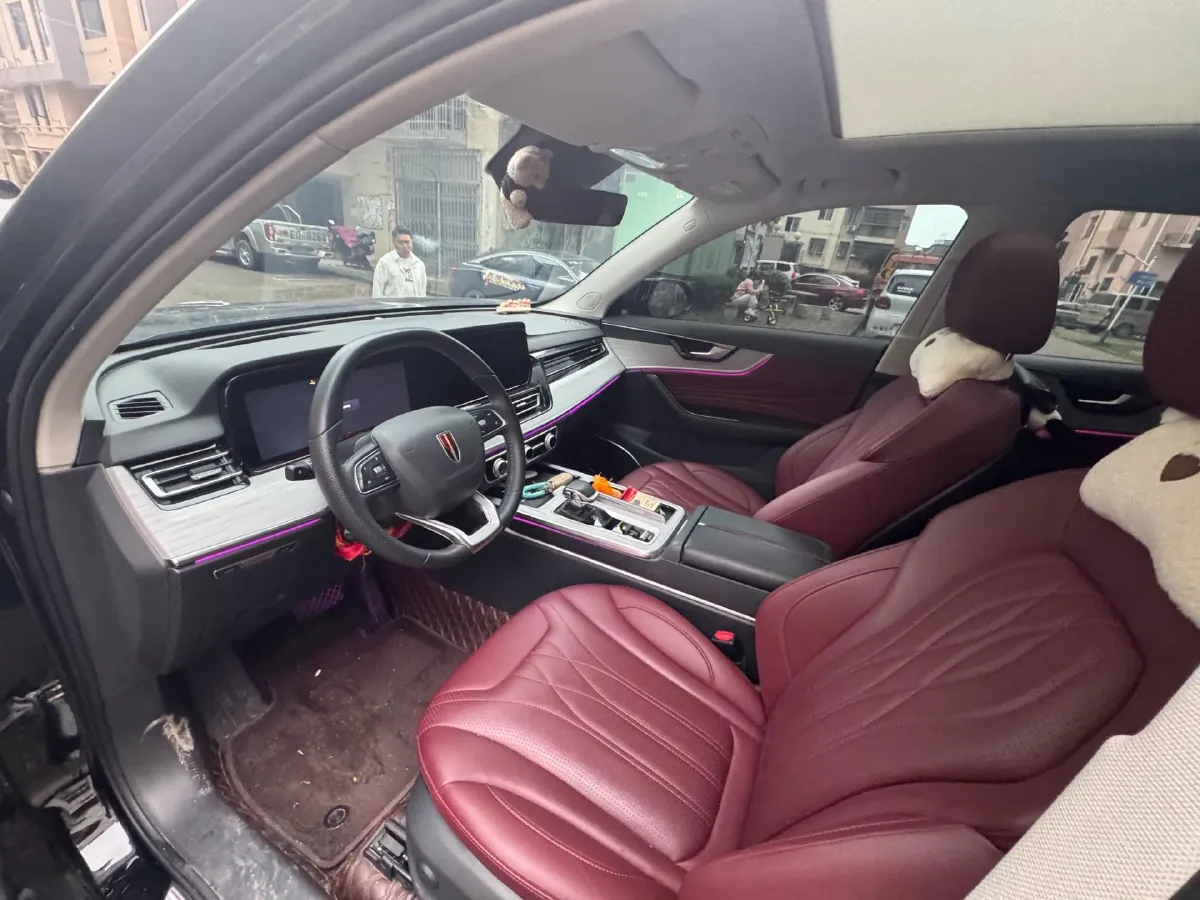 2025 HongQi HS5 2.0T 252HP L4 8AT,autocango,china used car exporter,china ev exporter,chinese used car exporter,chinese used ev exporter