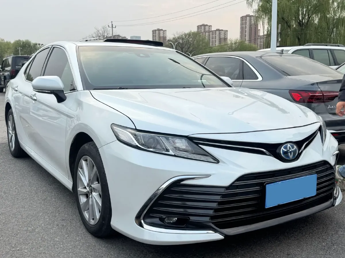 2023 Toyota Camry 2.5L 178HP L4 E-CVT Hybrid,autocango,china used car exporter,china ev exporter,chinese used car exporter,chinese used ev exporter
