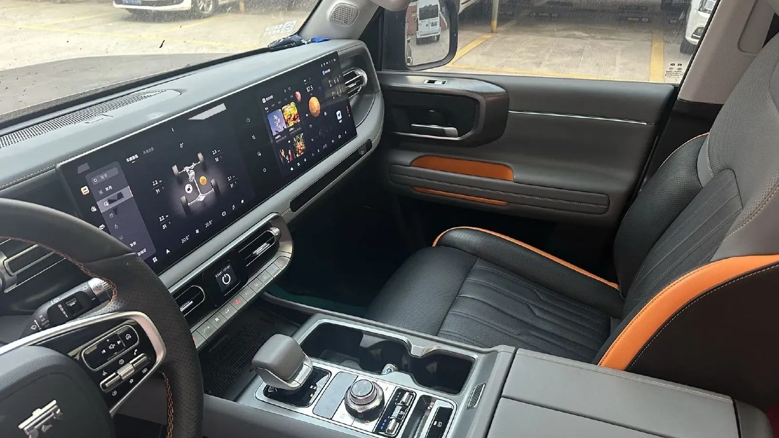 2024 Beijing BJ40 2.0T 245HP L4 8AT,autocango,china used car exporter,china ev exporter,chinese used car exporter,chinese used ev exporter