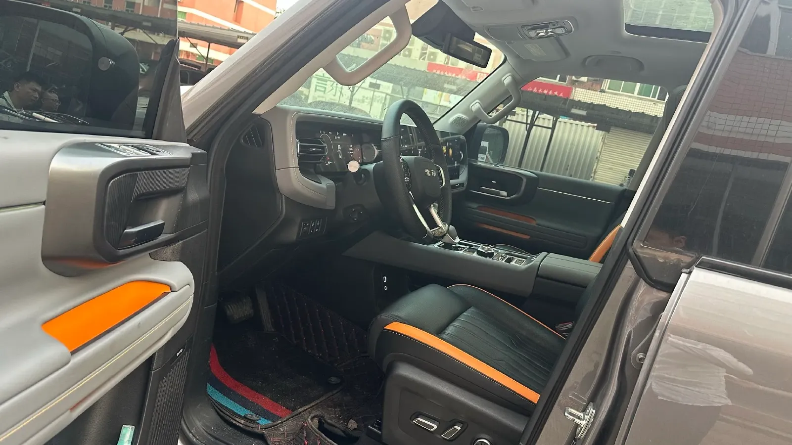 2024 Beijing BJ40 2.0T 245HP L4 8AT,autocango,china used car exporter,china ev exporter,chinese used car exporter,chinese used ev exporter