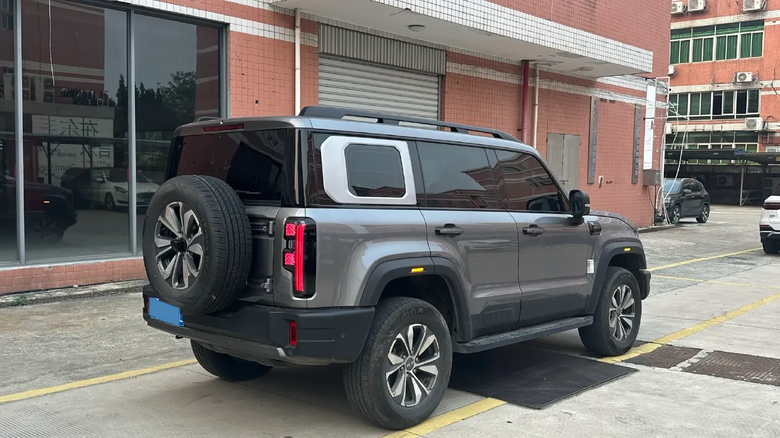 2024 Beijing BJ40 2.0T 245HP L4 8AT,autocango,china used car exporter,china ev exporter,chinese used car exporter,chinese used ev exporter