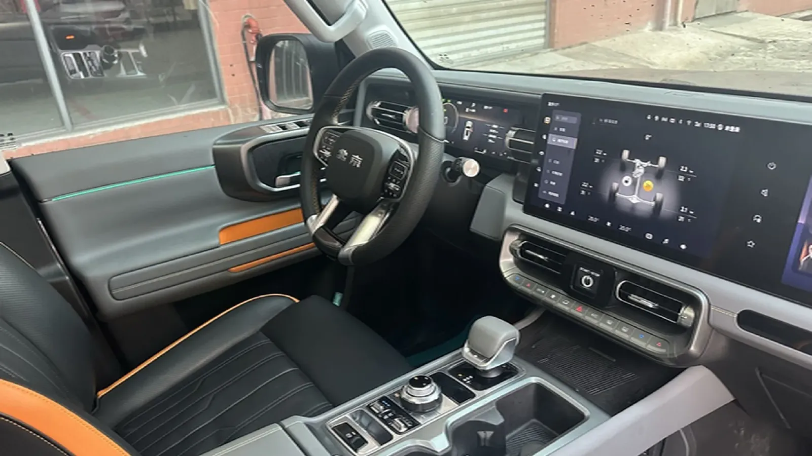 2024 Beijing BJ40 2.0T 245HP L4 8AT,autocango,china used car exporter,china ev exporter,chinese used car exporter,chinese used ev exporter