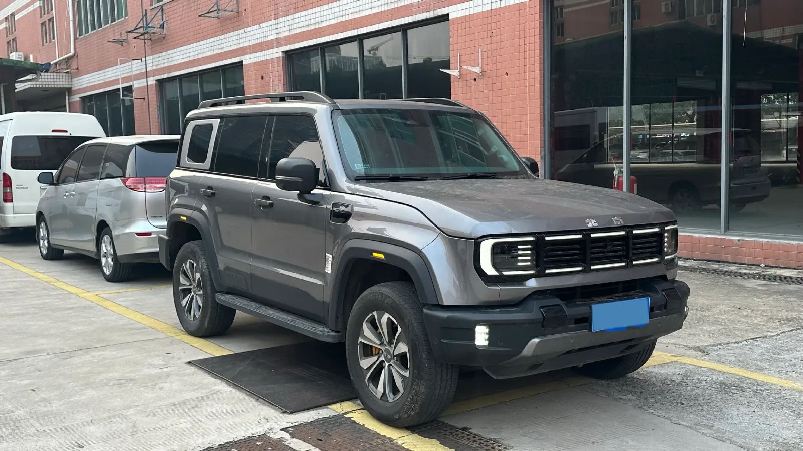 2024 Beijing BJ40 2.0T 245HP L4 8AT,autocango,china used car exporter,china ev exporter,chinese used car exporter,chinese used ev exporter