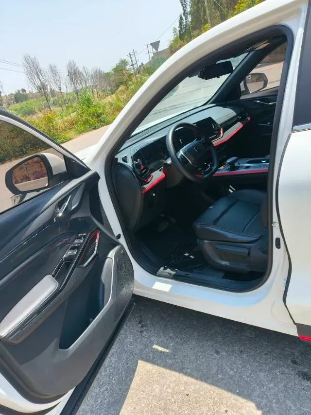 2025 ChangAn X5 PLUS 1.5T 188HP L4 7DCT,autocango,china used car exporter,china ev exporter,chinese used car exporter,chinese used ev exporter