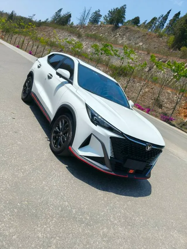 2025 ChangAn X5 PLUS 1.5T 188HP L4 7DCT,autocango,china used car exporter,china ev exporter,chinese used car exporter,chinese used ev exporter