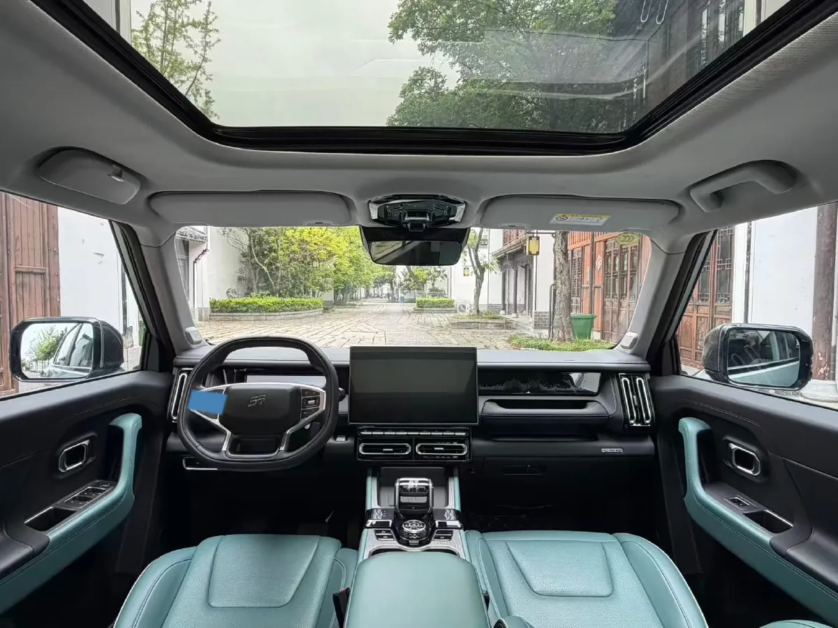 2025 Jetour Traveller 2.0T 254HP L4 7DCT,autocango,china used car exporter,china ev exporter,chinese used car exporter,chinese used ev exporter