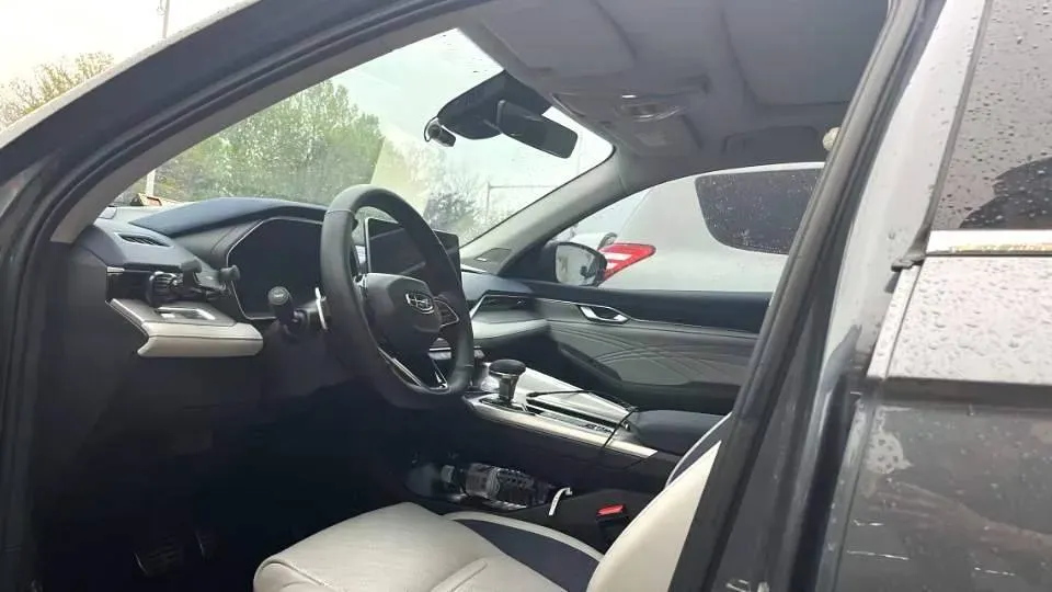 2021 Geely Preface 2.0T 190HP L4 7DCT,autocango,china used car exporter,china ev exporter,chinese used car exporter,chinese used ev exporter