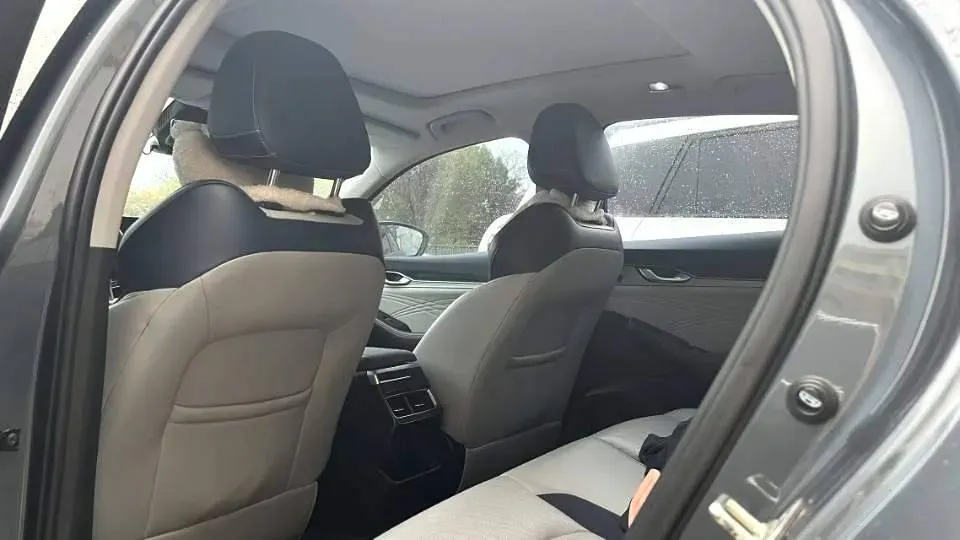 2021 Geely Preface 2.0T 190HP L4 7DCT,autocango,china used car exporter,china ev exporter,chinese used car exporter,chinese used ev exporter