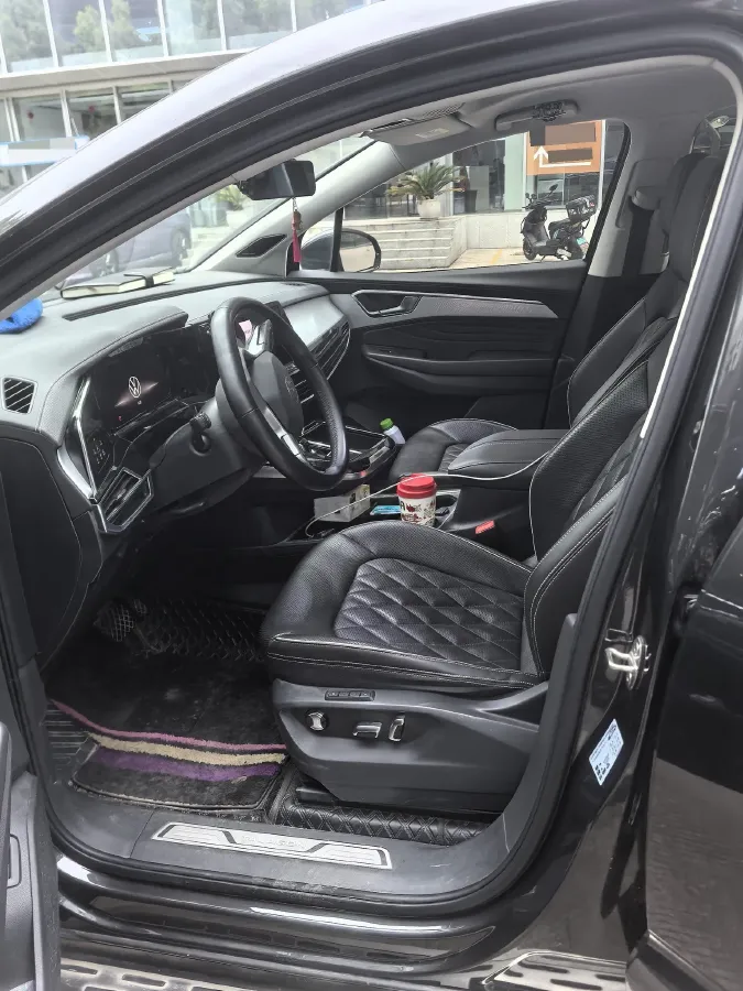 2022 Volkswagen Talagon 2.0T 220HP L4 7DCT,autocango,china used car exporter,china ev exporter,chinese used car exporter,chinese used ev exporter