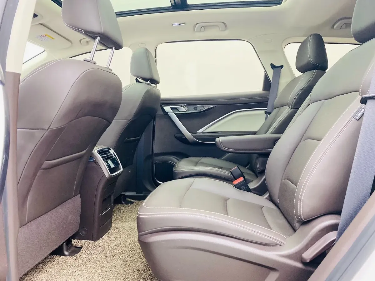 2021 Geely JiaJi 1.5T 177HP L3 7DCT,autocango,china used car exporter,china ev exporter,chinese used car exporter,chinese used ev exporter