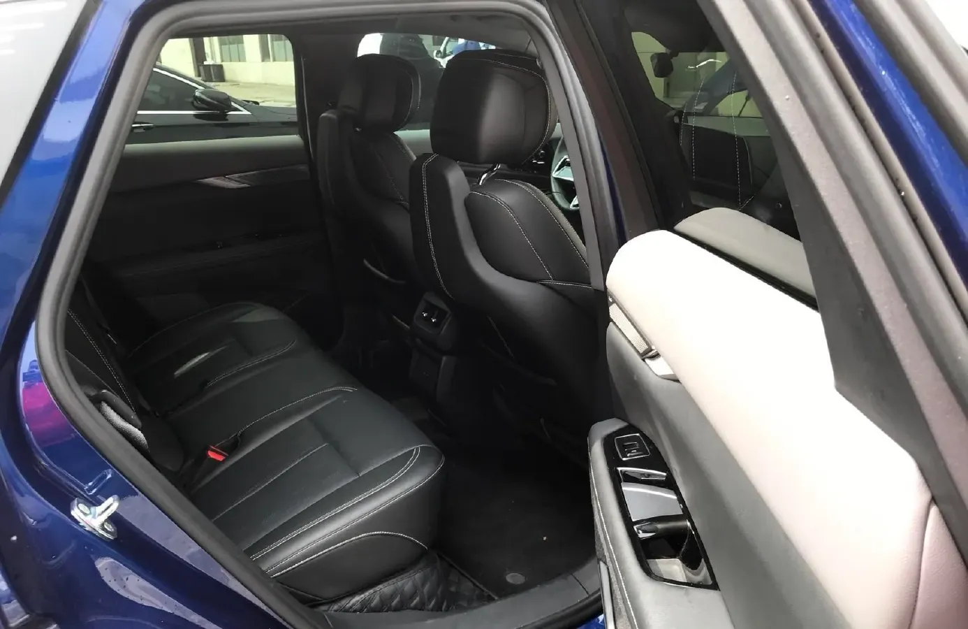 2024 Cadillac OPTIQ BEV 68.4KWH,autocango,china used car exporter,china ev exporter,chinese used car exporter,chinese used ev exporter