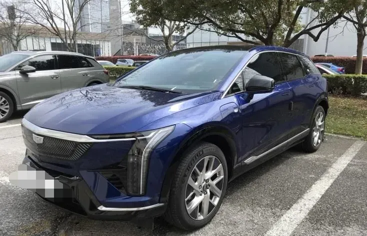 2024 Cadillac OPTIQ BEV 68.4KWH,autocango,china used car exporter,china ev exporter,chinese used car exporter,chinese used ev exporter