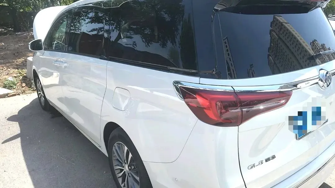 2023 Buick GL8 2.0T 237HP L4 9AT,autocango,china used car exporter,china ev exporter,chinese used car exporter,chinese used ev exporter