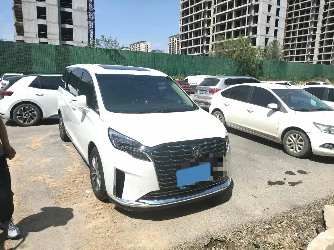 2023 Buick GL8 2.0T 237HP L4 9AT,autocango,china used car exporter,china ev exporter,chinese used car exporter,chinese used ev exporter